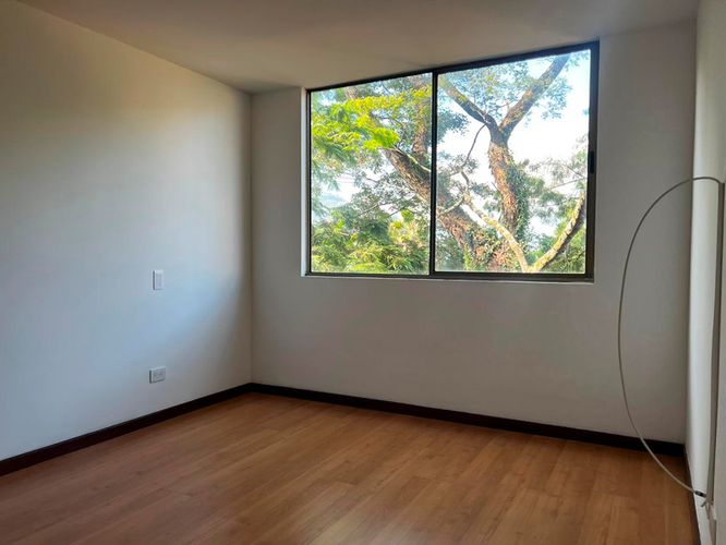 Apartamento de 3 alcobas en arriendo en Cumbres, Envigado, 80 m² · foto 15 de 19