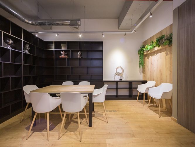 Oficina en arriendo en El Poblado, Medellín, 52 m² · foto 4 de 8
