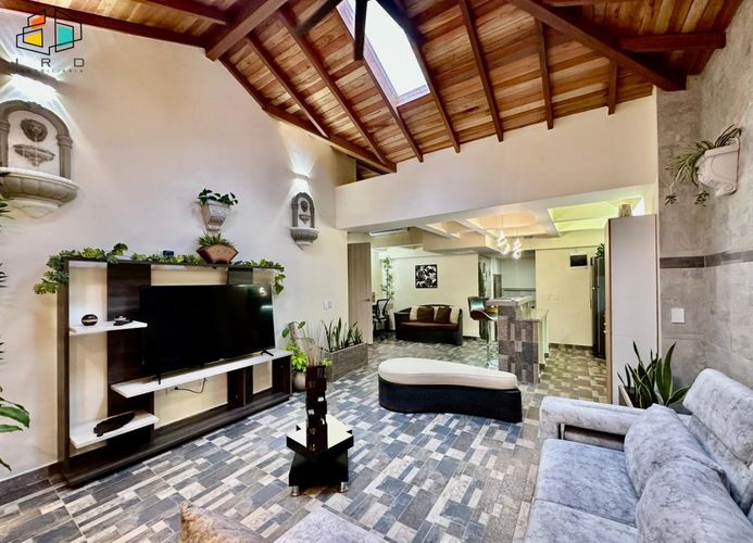 Apartamento de 2 alcobas en arriendo en La Castellana, Medellín, 75 m² · foto 2 de 24
