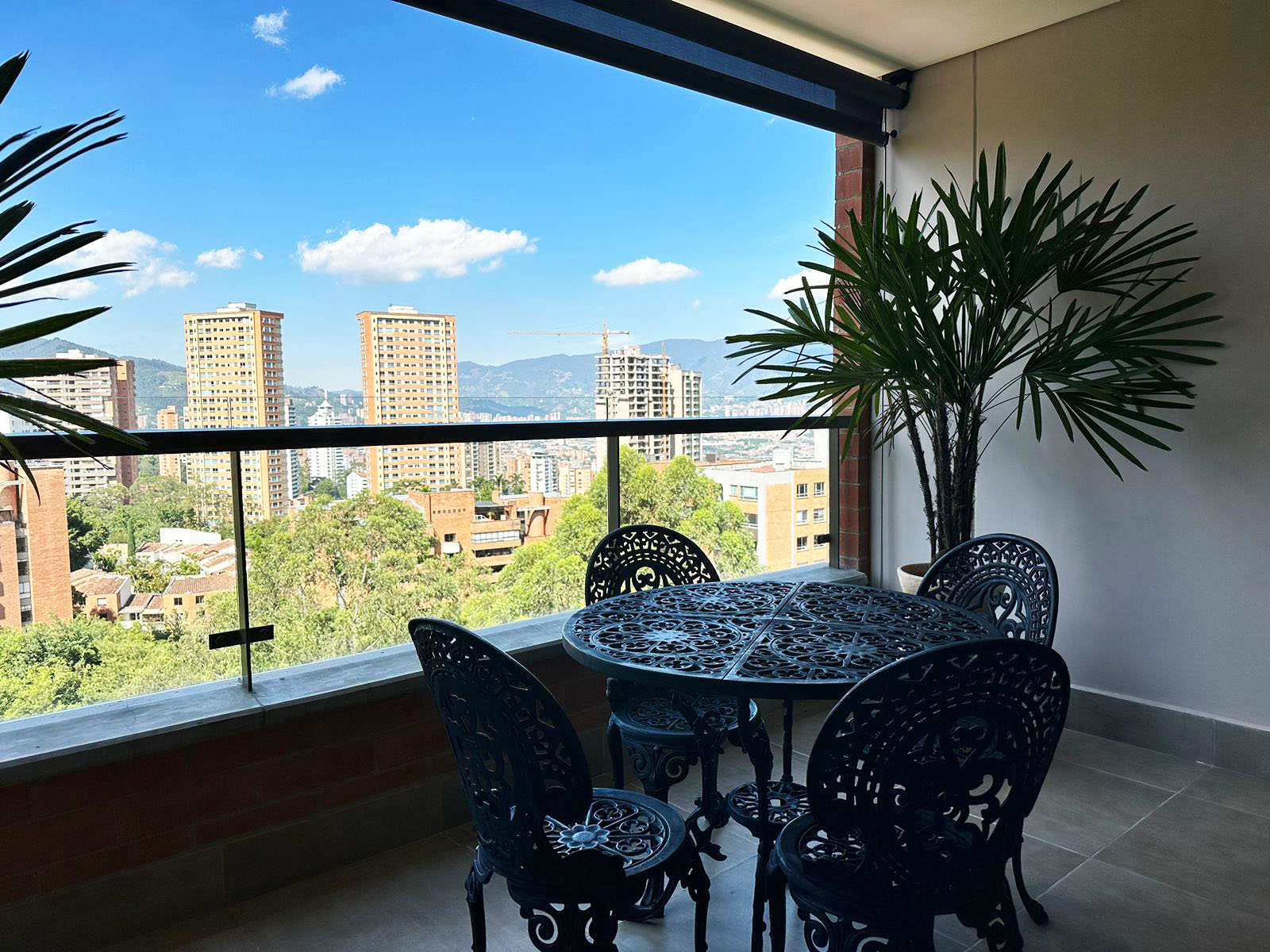 Apartamento en arriendo en Loma De Los Gonzalez, Medellín · foto 16 de 16
