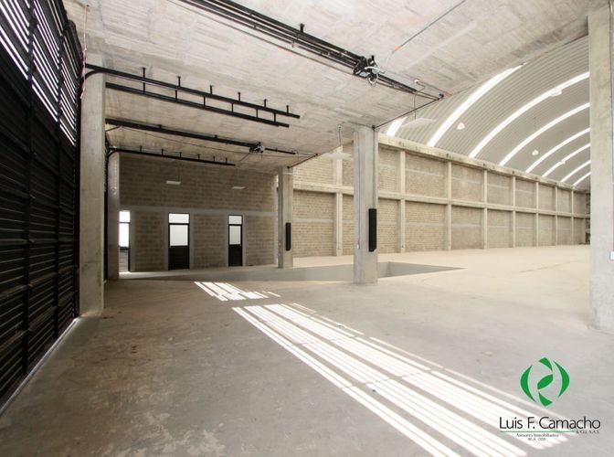 Bodega en arriendo en La Florida, Cota, 2200 m² · foto 9 de 20