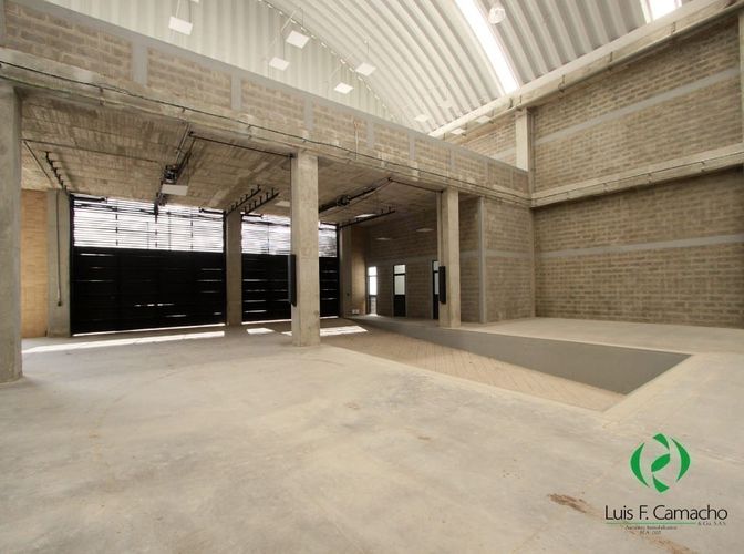 Bodega en arriendo en La Florida, Cota, 2200 m² · foto 11 de 20