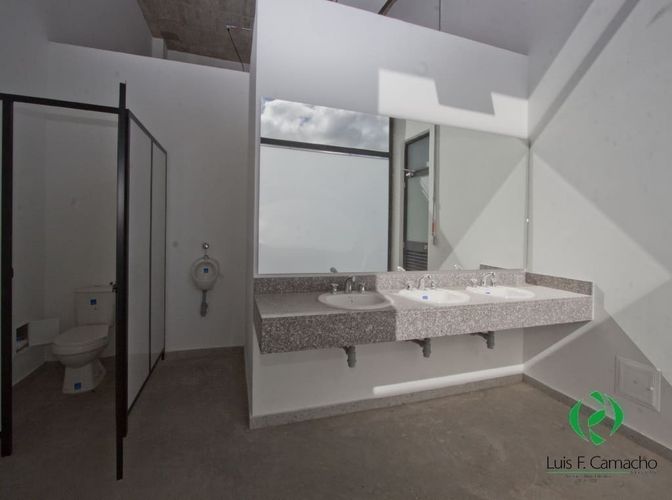 Bodega en arriendo en La Florida, Cota, 2200 m² · foto 18 de 20