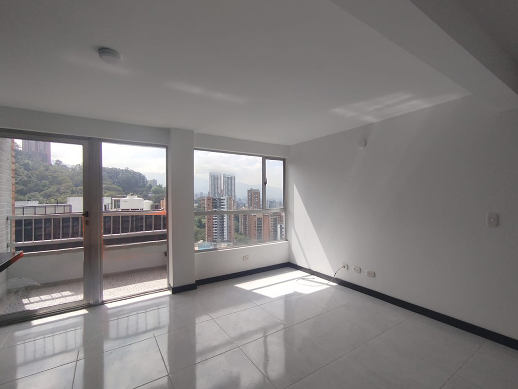 Apartamento en Arriendo en Loma De San Julian, Medellín en Loma De San Julian