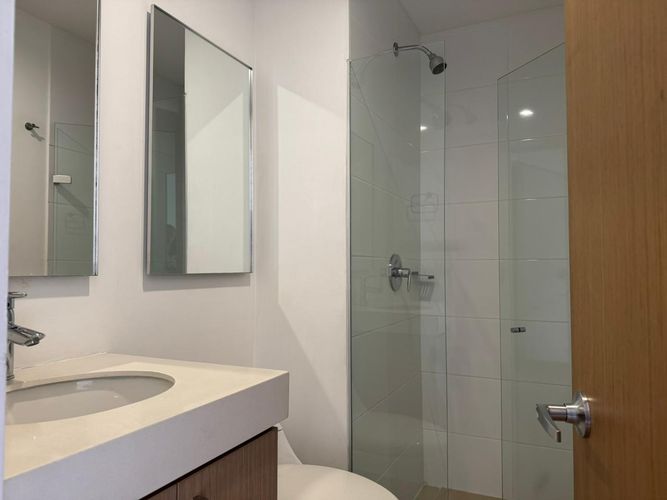 Apartamento de 2 alcobas en venta en El Poblado, Medellín, 124 m² · foto 10 de 10