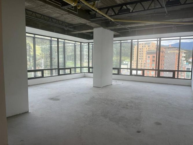Oficina en arriendo en Pandiaco, Pasto, 67 m² · foto 2 de 3