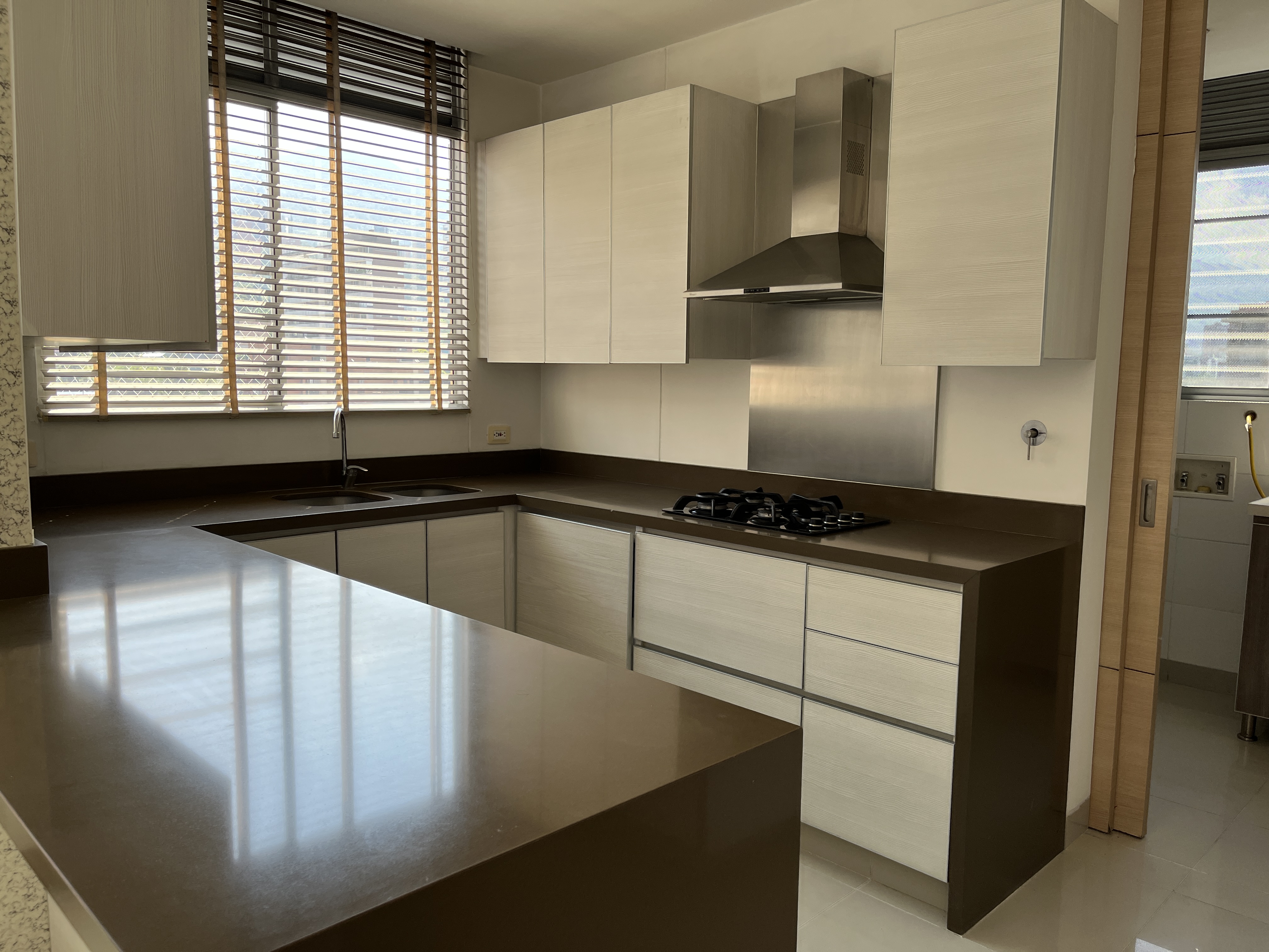 Apartamento en venta en El Poblado, Medellín 4