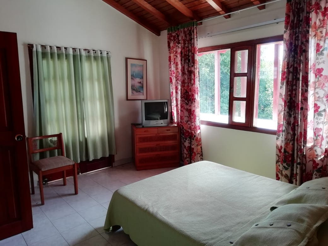 Casa de 4 alcobas en venta en Ricaurte, 150 m² · foto 5 de 24