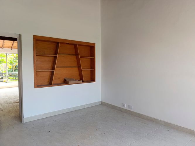 Casa de 4 alcobas en arriendo en El Poblado, Medellín, 350 m² · foto 10 de 19