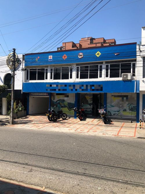 Casa en venta en Cabecera Del Llano, Bucaramanga, 343 m² · foto 2 de 9