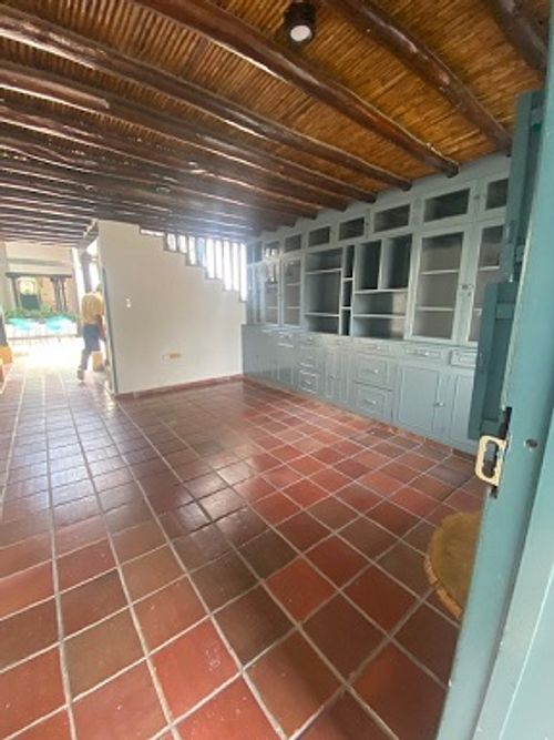 Casa de 7 alcobas en venta en Centro, Girón, 450 m² · foto 9 de 24
