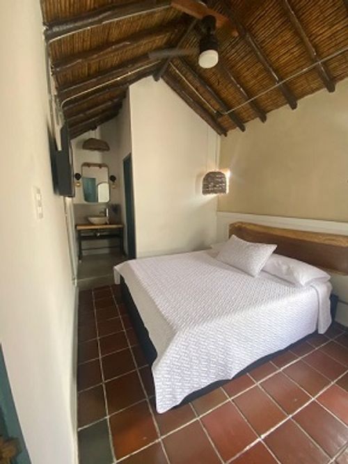 Casa de 7 alcobas en venta en Centro, Girón, 450 m² · foto 15 de 24