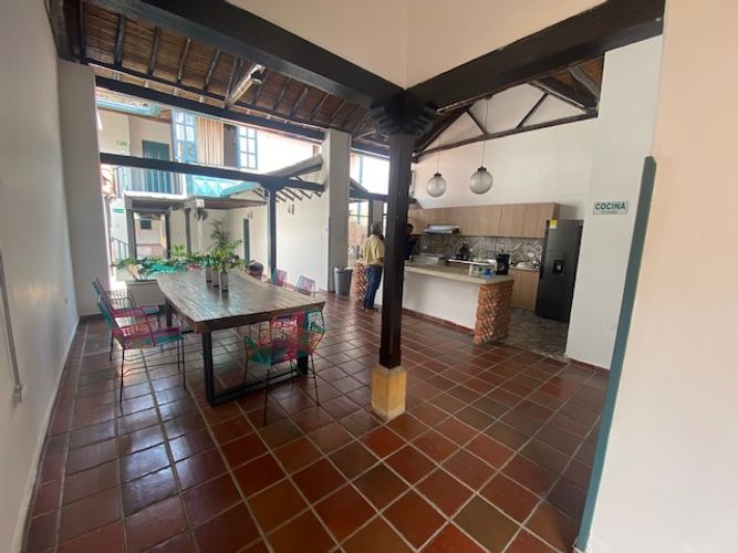 Casa de 7 alcobas en venta en Centro, Girón, 450 m² · foto 20 de 24