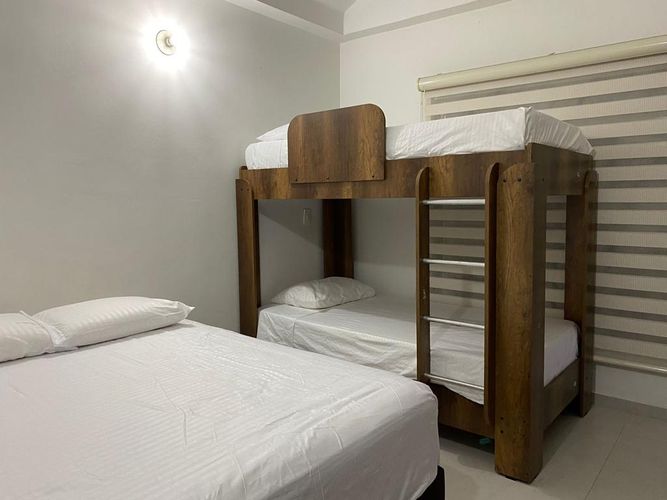 Casa de 4 alcobas en arriendo en Ricaurte, 242 m² · foto 12 de 14