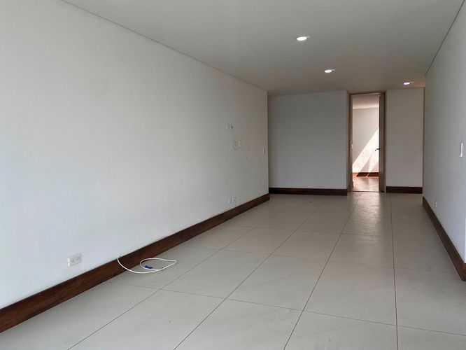 Apartamento de 3 alcobas en arriendo en Vegas De La Doctora, Sabaneta, 102 m² · foto 2 de 19