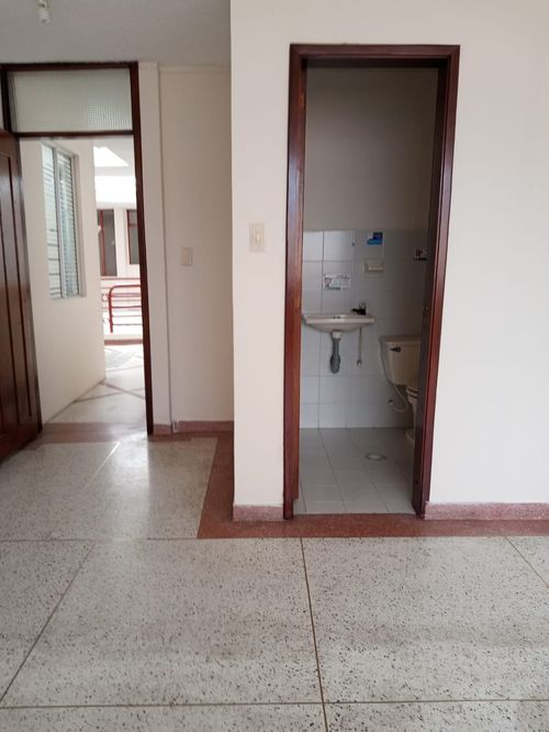 Edificio en arriendo en Bombona, Pasto, 1092 m² · foto 5 de 24