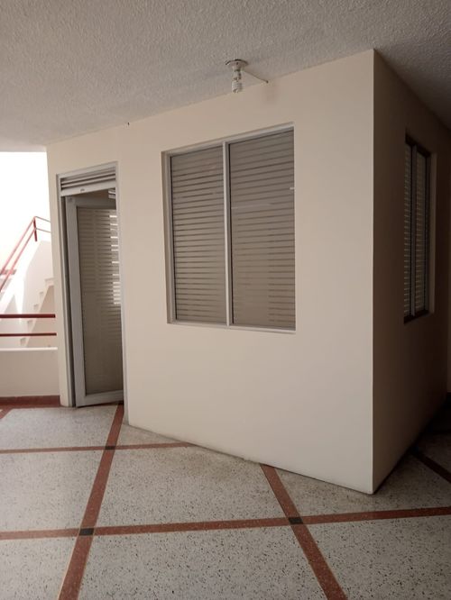 Edificio en arriendo en Bombona, Pasto, 1092 m² · foto 10 de 24