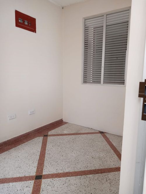 Edificio en arriendo en Bombona, Pasto, 1092 m² · foto 12 de 24