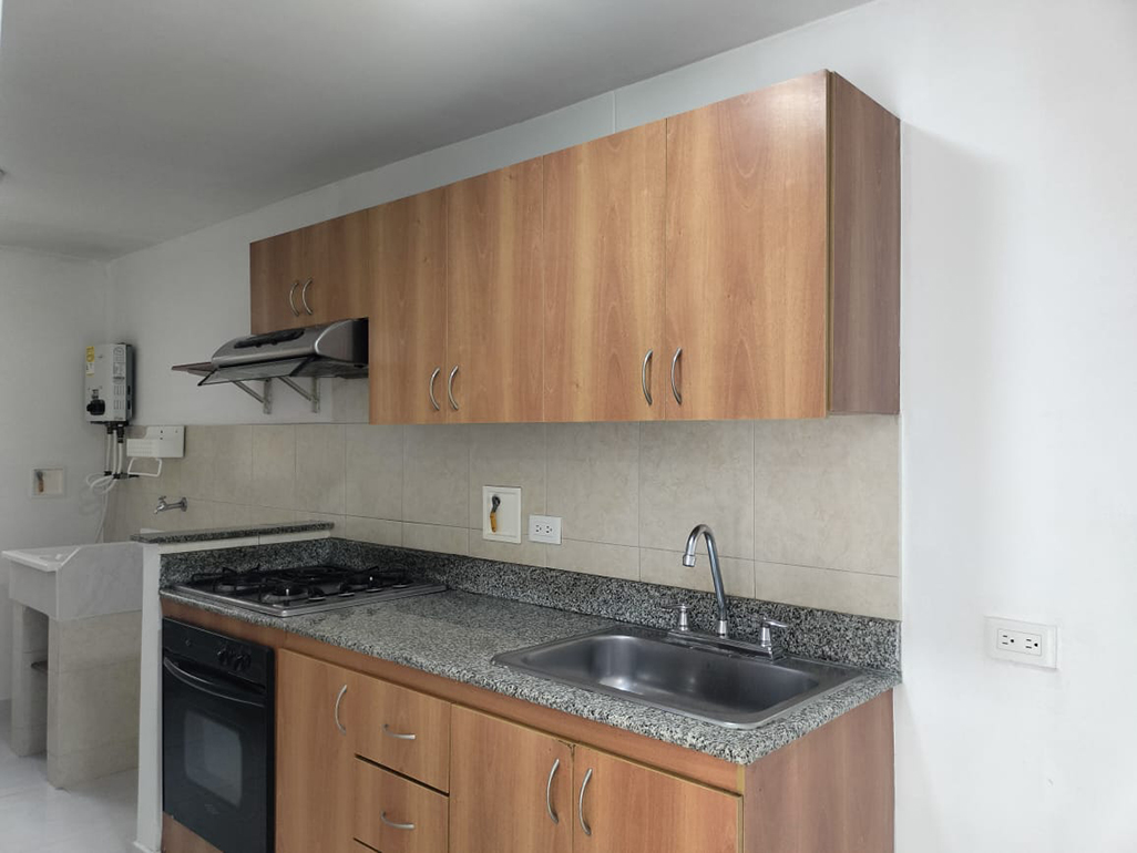 Apartamento en venta en El Poblado, Medellín · foto 5 de 18
