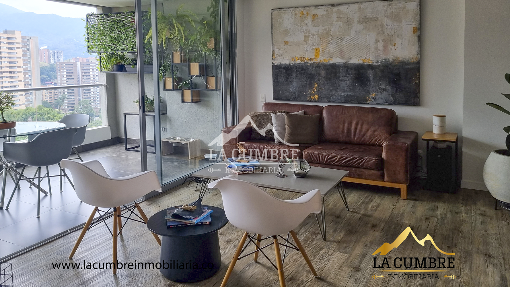 Apartamento en venta en Loma Del Esmeraldal, Envigado · foto 3 de 11