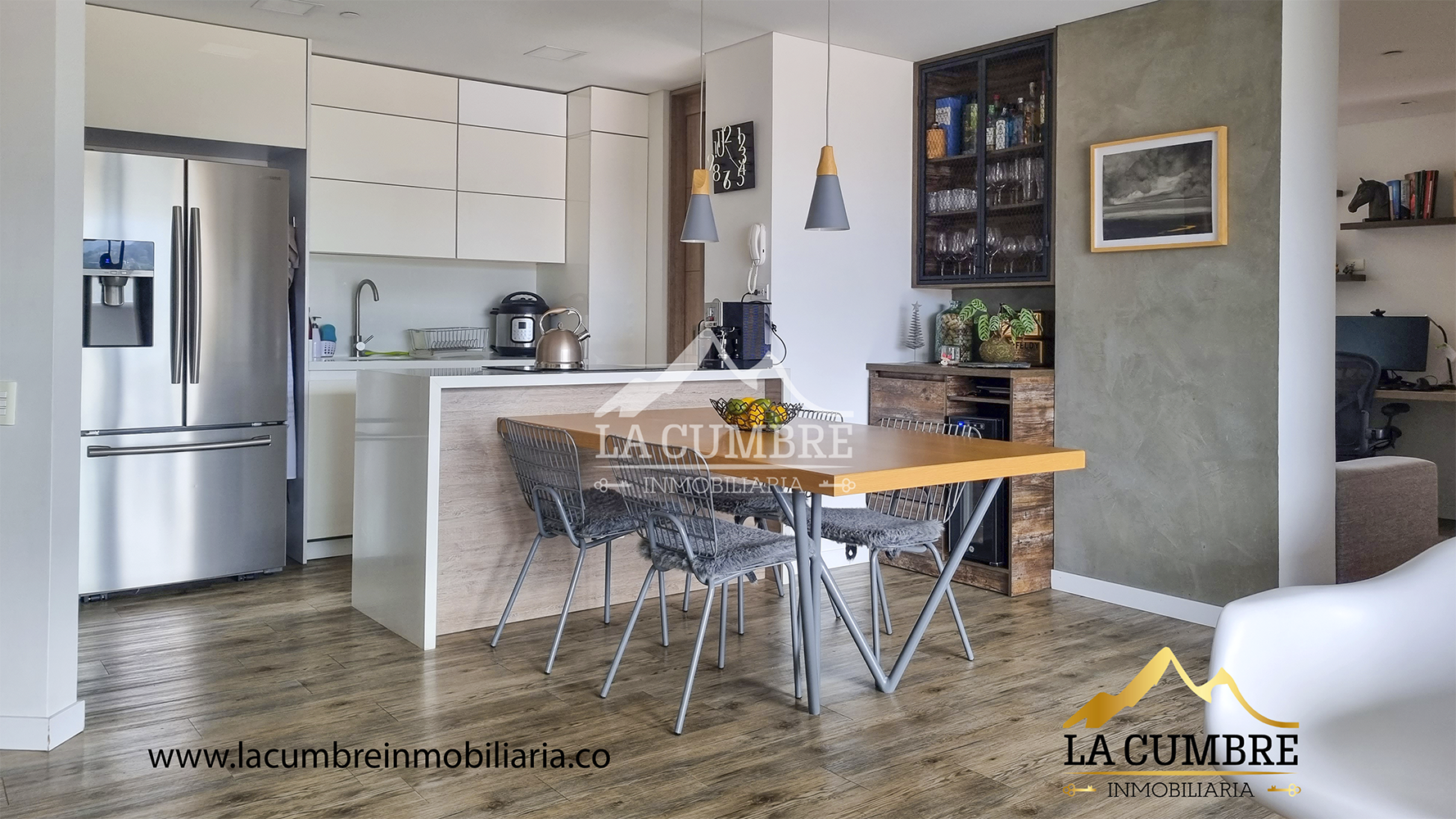 Apartamento en venta en Loma Del Esmeraldal, Envigado · foto 4 de 11