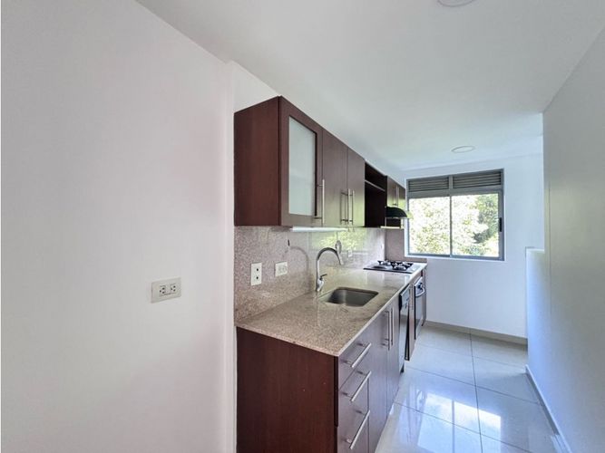 Apartamento de 2 alcobas en arriendo en Noel, Medellín, 100 m² · foto 2 de 17