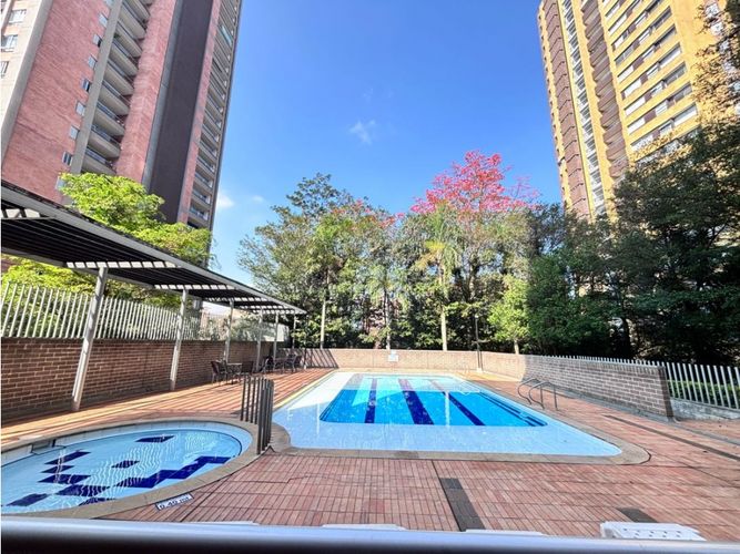 Apartamento de 2 alcobas en arriendo en Noel, Medellín, 100 m² · foto 15 de 17