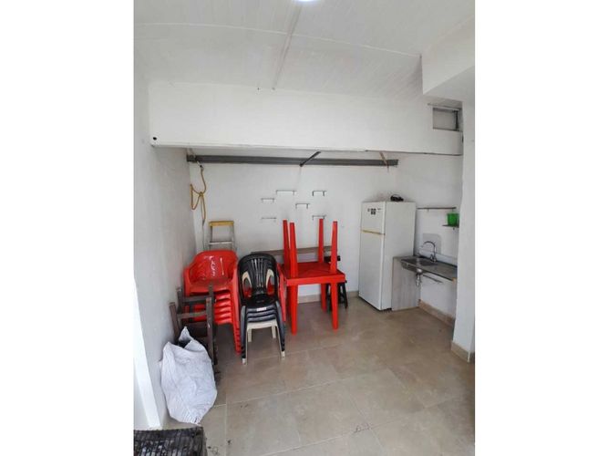 Local en arriendo en Caicedo, Medellín, 40 m² · foto 3 de 12
