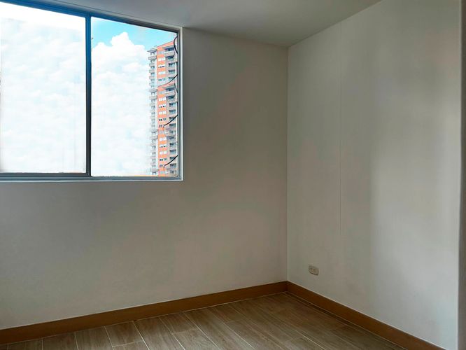 Apartamento de 3 alcobas en arriendo en Camino Verde, Envigado, 90 m² · foto 9 de 16