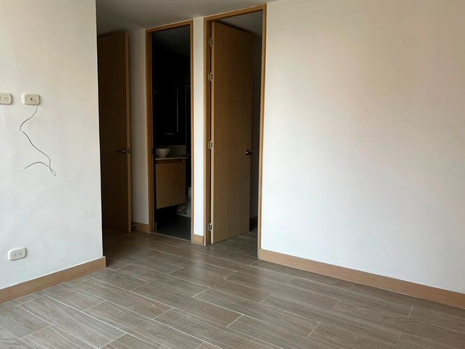 Apartamento de 3 alcobas en arriendo en Camino Verde, Envigado, 90 m² · foto 10 de 16