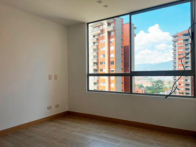 Apartamento de 3 alcobas en arriendo en Camino Verde, Envigado, 90 m² · foto 13 de 16