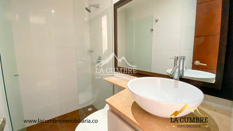Apartamento de 3 alcobas en arriendo en Los Balsos, Medellín, 130 m² · foto 11 de 11