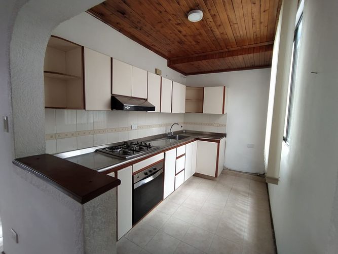 Apartamento de 4 alcobas en venta en Santander, Pereira, 144 m² · foto 2 de 11