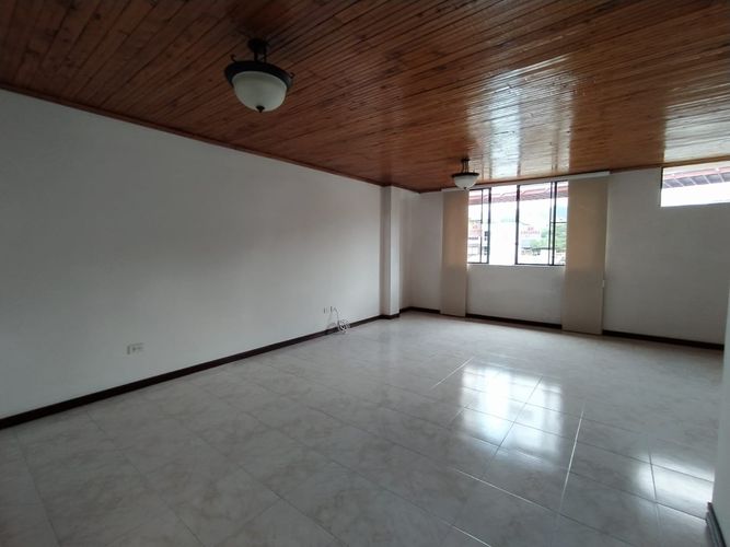 Apartamento de 4 alcobas en venta en Santander, Pereira, 144 m² · foto 4 de 11