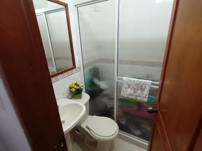 Casa de 4 alcobas en venta en Terrazas, Bucaramanga, 346 m² · foto 3 de 19