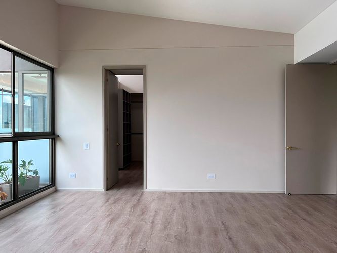 Casa de 3 alcobas en venta en Loma Del Chocho, Envigado, 611 m² · foto 11 de 20