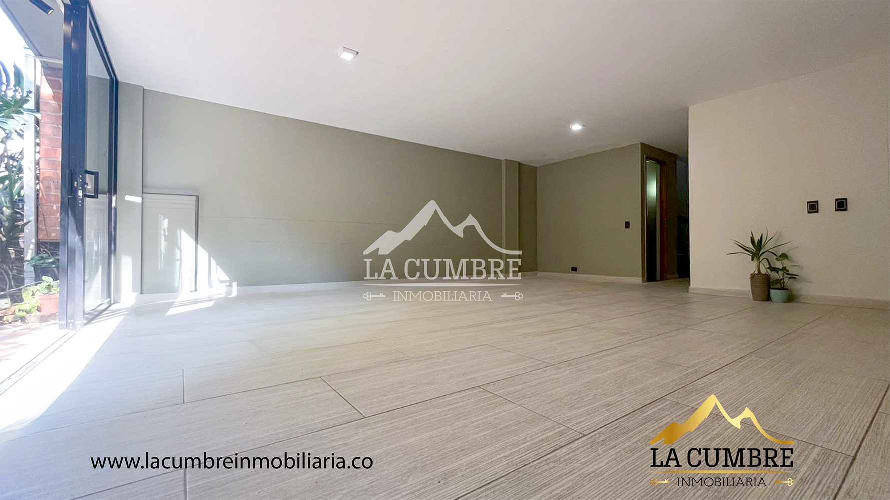 Casa en arriendo en Castropol, Medellín · foto 3 de 14