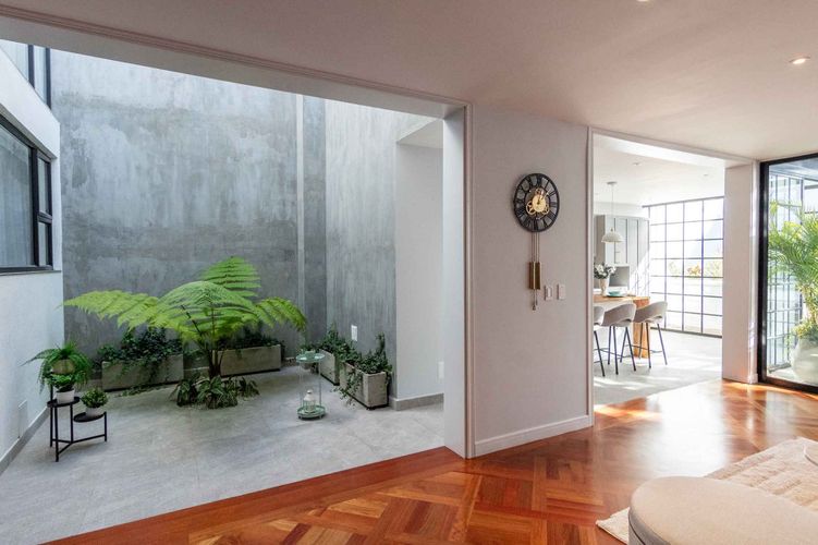 Casa de 5 alcobas en venta en Santa Barbara Alta, Bogotá, 433 m² · foto 8 de 24