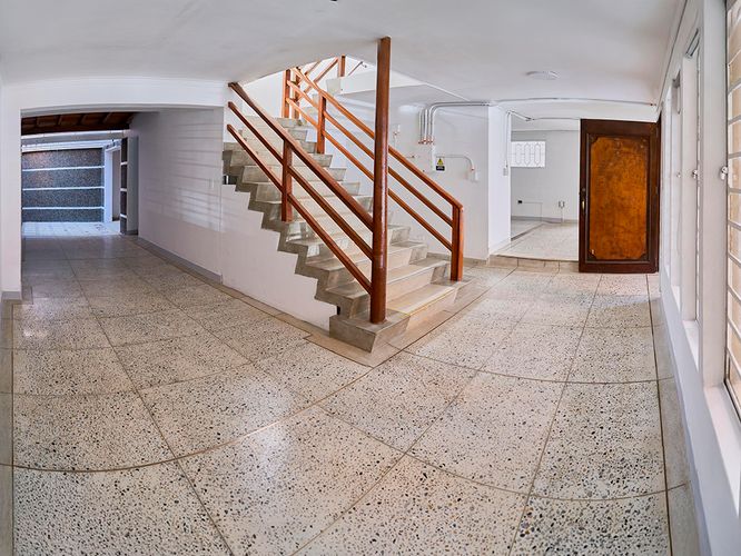 Local en arriendo en Laureles, Medellín, 250 m² · foto 2 de 11