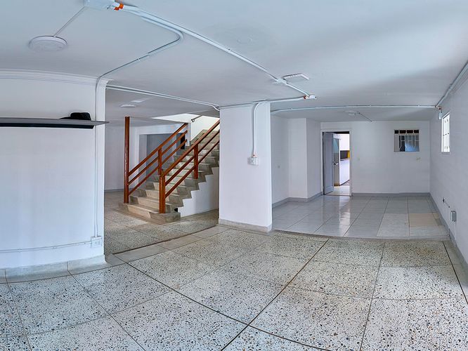 Local en arriendo en Laureles, Medellín, 250 m² · foto 3 de 11