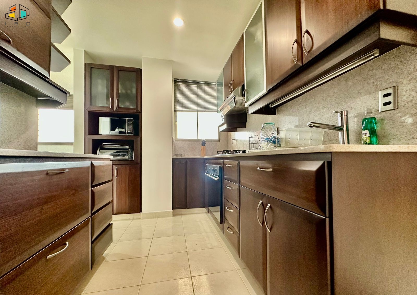 Apartamento en arriendo en El Tesoro, Medellín · foto 9 de 24