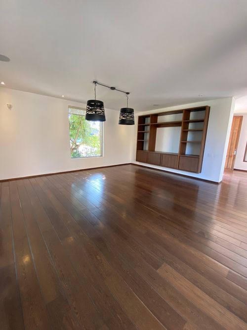 Casa de 5 alcobas en venta en Guaymaral, Bogotá, 445 m² · foto 7 de 24
