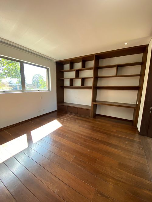 Casa de 5 alcobas en venta en Guaymaral, Bogotá, 445 m² · foto 14 de 24