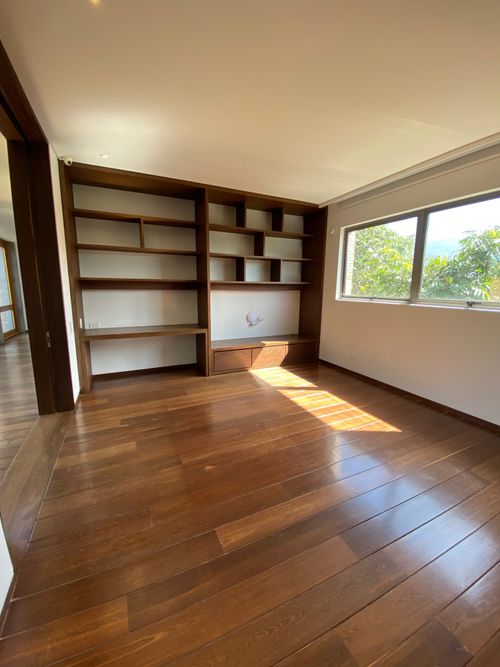 Casa de 5 alcobas en venta en Guaymaral, Bogotá, 445 m² · foto 16 de 24