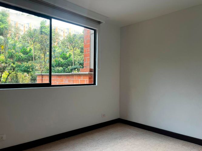 Apartamento de 3 alcobas en arriendo en El Poblado, Medellín, 123 m² · foto 13 de 20