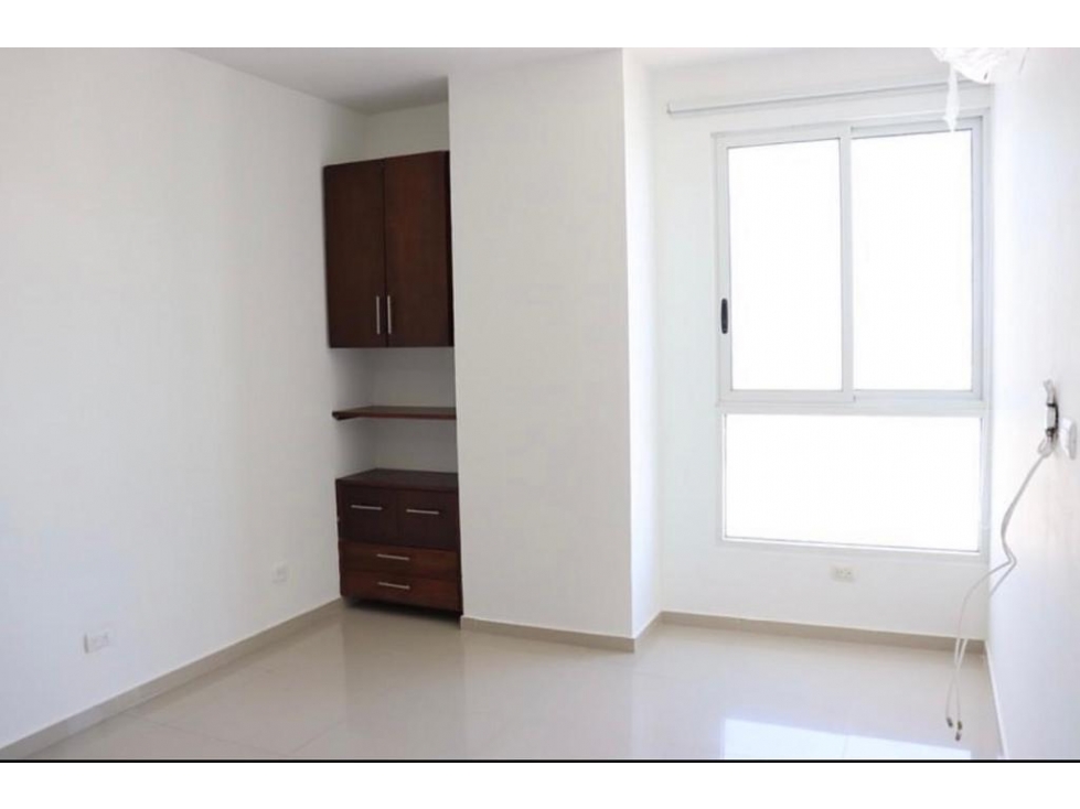 Apartamento en venta en Manga, Cartagena · foto 3 de 6