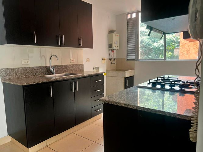 Apartamento de 3 alcobas en arriendo en Camino Verde, Envigado, 97 m² · foto 7 de 17