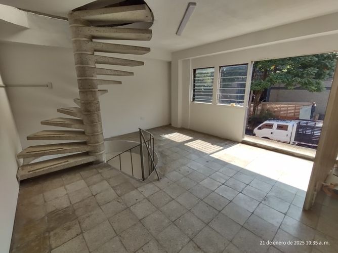 Local en venta en Simon Bolivar, Itagüí, 80 m² · foto 2 de 14