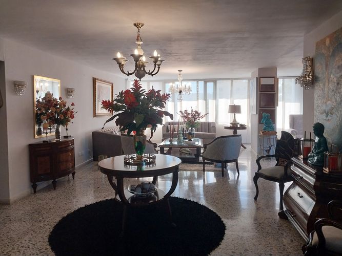 Apartamento de 3 alcobas en venta en Altos Del Prado, Barranquilla, 317 m² · foto 3 de 16