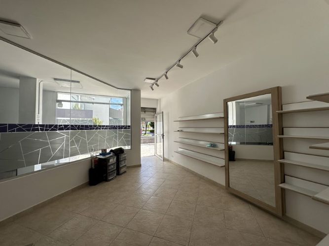 Local en arriendo en Centro, Rionegro, 28 m² · foto 3 de 5